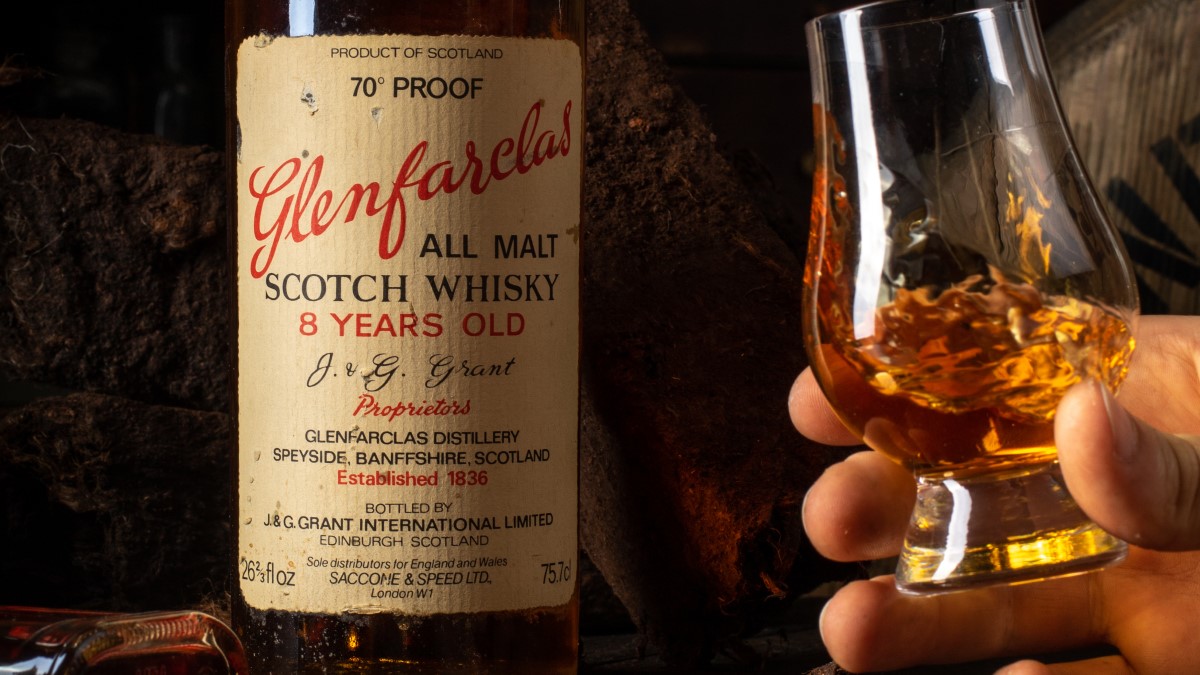 Glenfarclas 70proof (2) - Copy When did whisky bottle sizes change from imperial to metric?